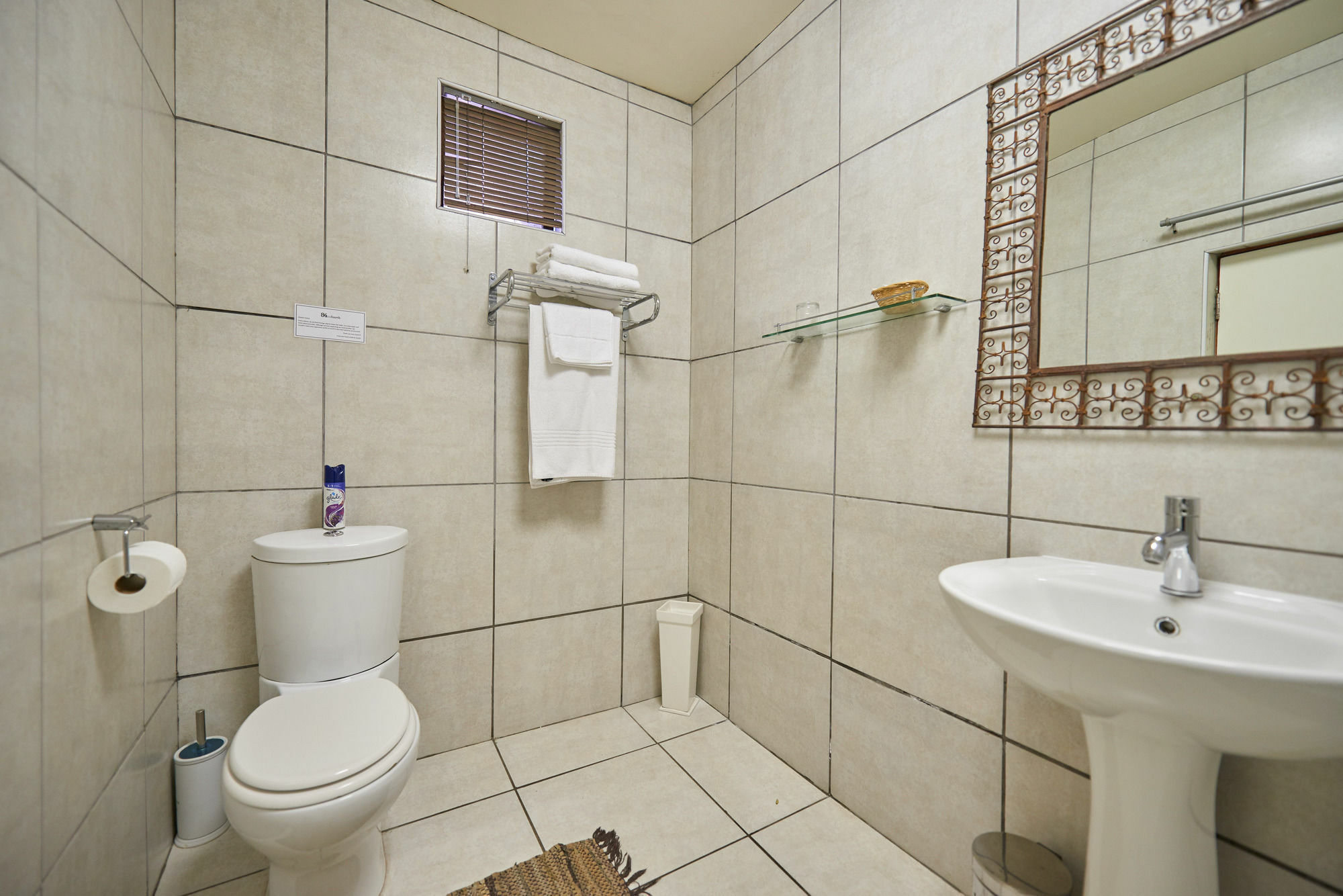 84 On Fourth Guest House Johannesburg Dış mekan fotoğraf